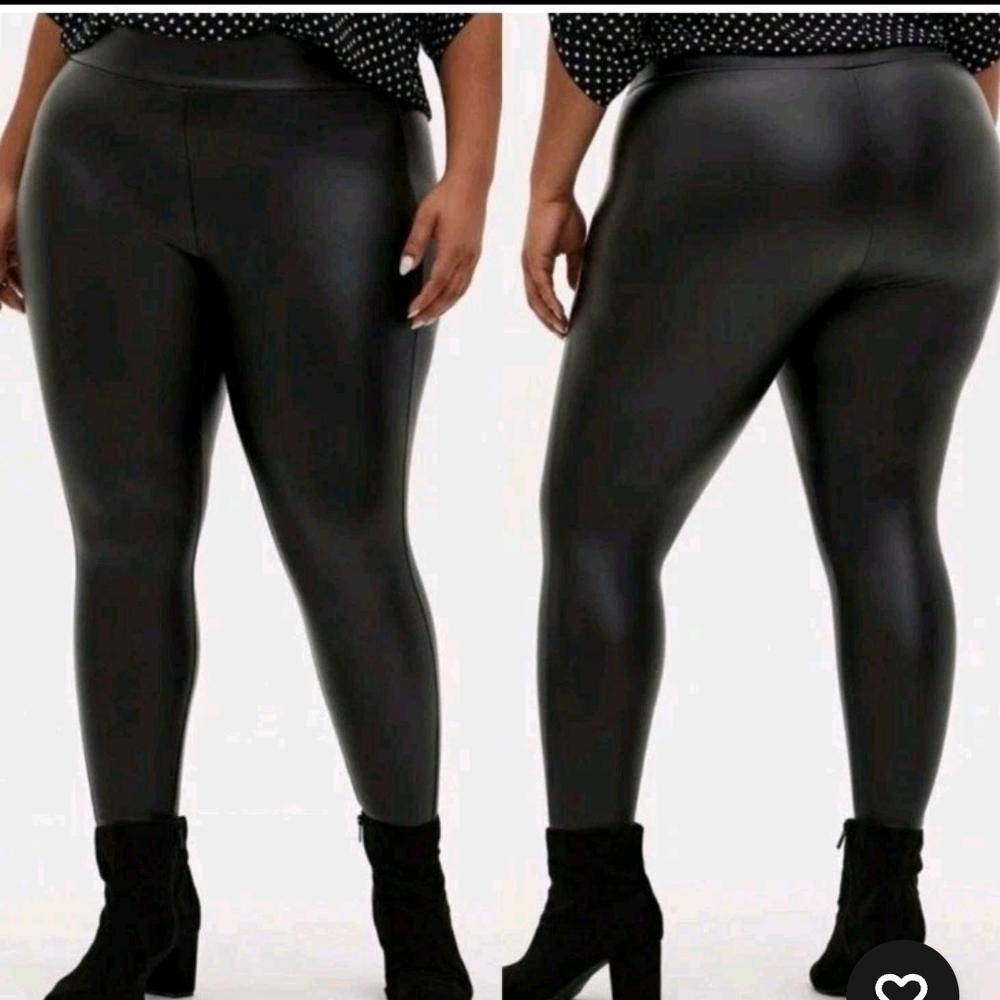 Torrid NWT Studio Slim Fix Faux Leather & Premium Ponte Pixie Pant Plus Size 3